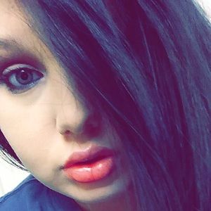 Meet your Posher, Haylee